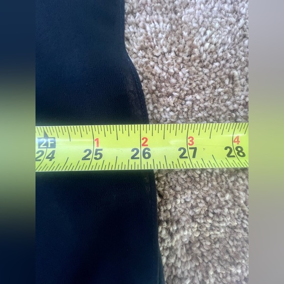 New The Limited  Woman's Top Size 2x  Black Balloon Sleeve Scoop Neck Button A20 - Picture 10 of 10